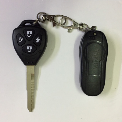 chìa khóa và remote chống trộm toyota