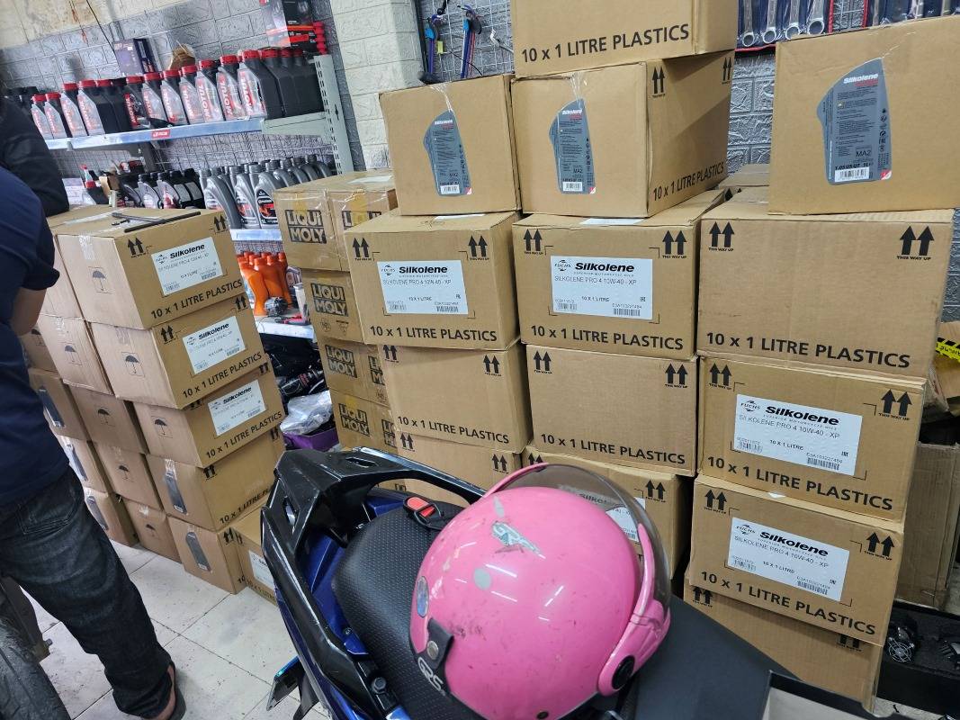 Tìm Hiểu Về Sự Ra Đời Của Dầu Nhớt Fuchs Silkolene 8 Hàng Fuchs Silkolene đã có mặt tại BikerShopHN