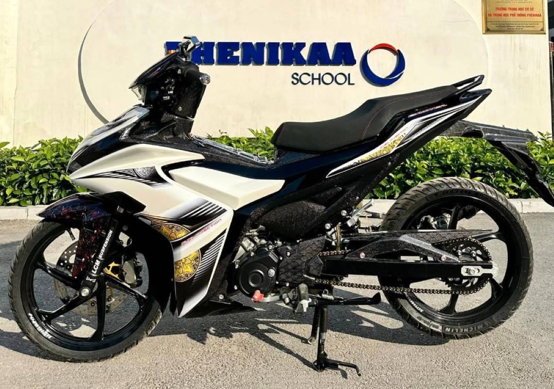 Tổng Hợp Thông Tin Về Nhớt Động Cơ Xe Exciter 150 11 Việc thay nhớt cần phải được thực hiện đúng cách và định kỳ để bảo dưỡng động cơ và đảm bảo hiệu suất tốt nhất cho xe máy Exciter 150